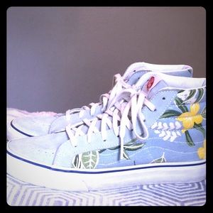 🌼Vans High-Top Floral Blue Sneakers🌼